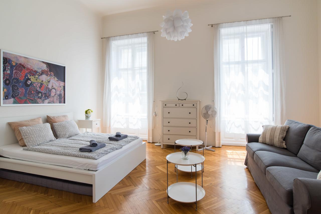 Broadway Apartment Budapest Eksteriør billede