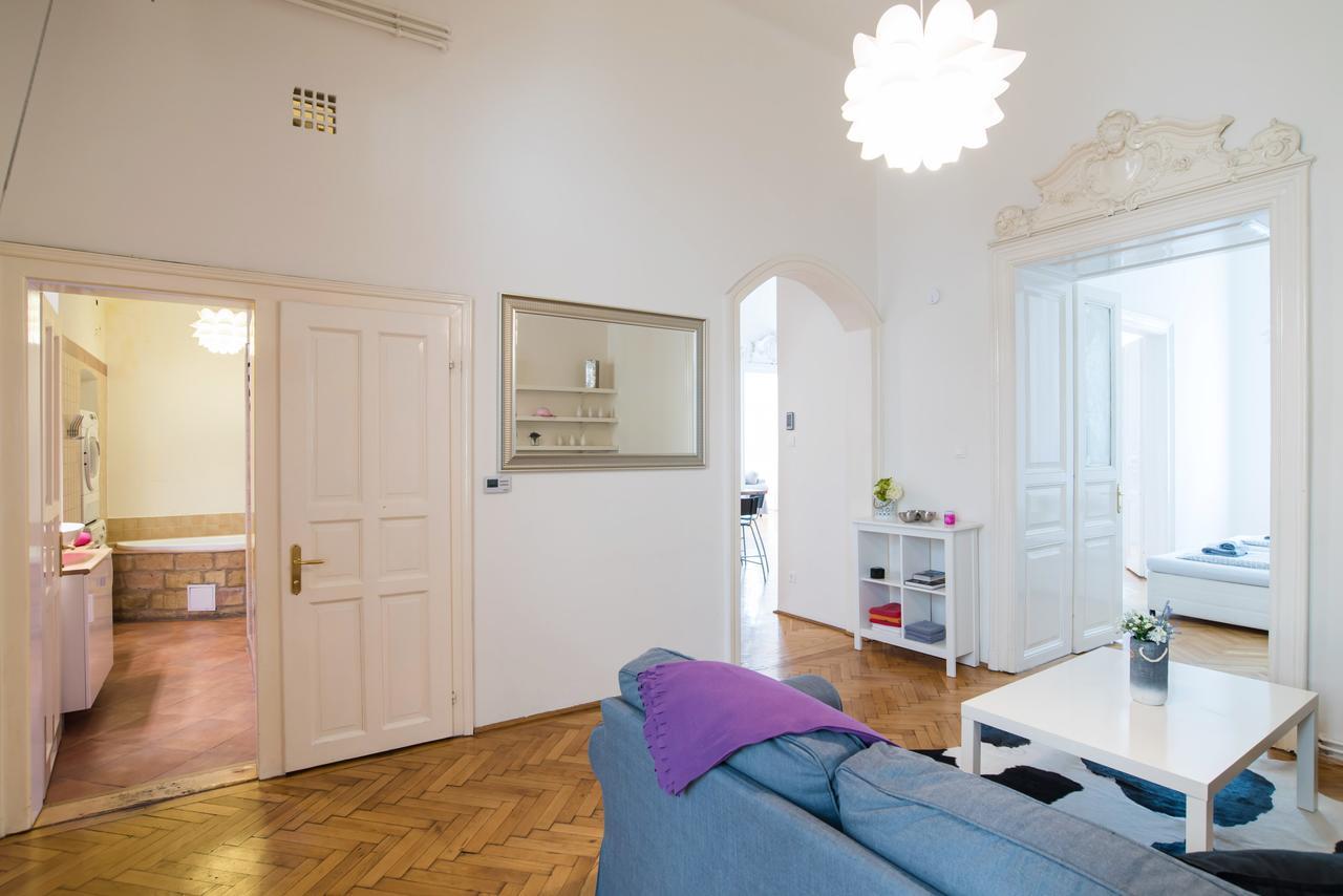 Broadway Apartment Budapest Eksteriør billede