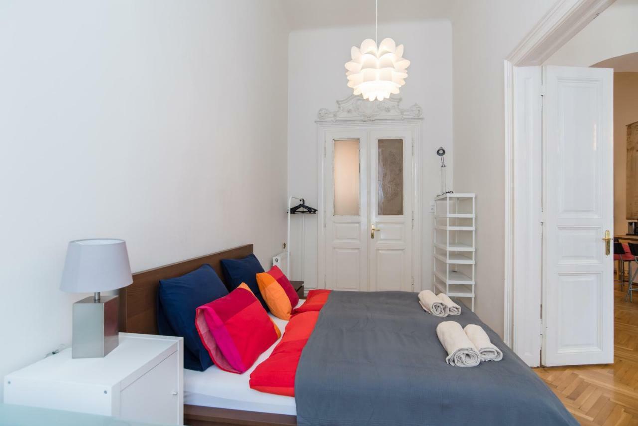 Broadway Apartment Budapest Eksteriør billede